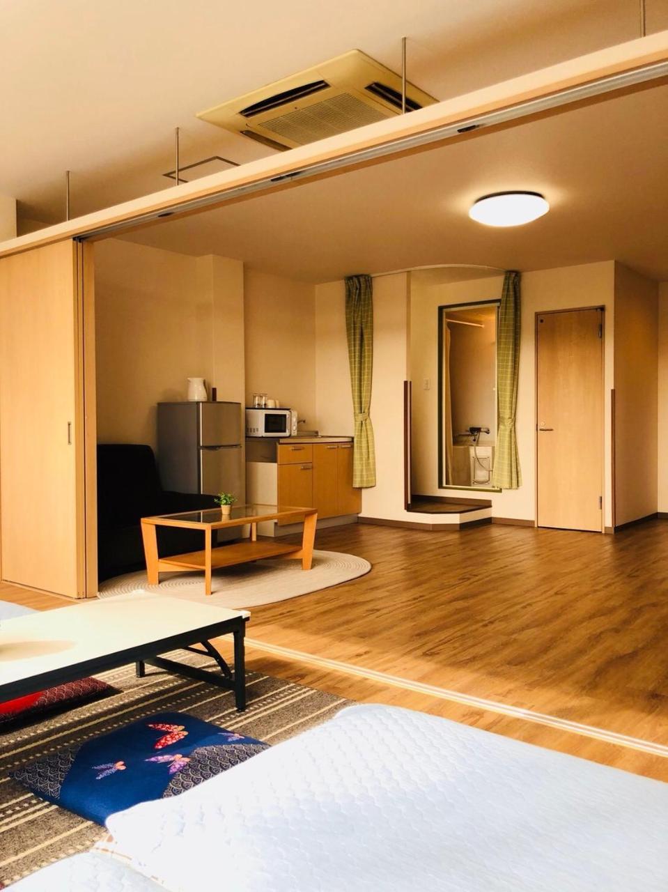 Mikawa House Osaka Castle Hotel Екстериор снимка